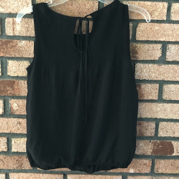 HOST PICK💥Max Studio Pleated Blouse - Picture 4 of 5